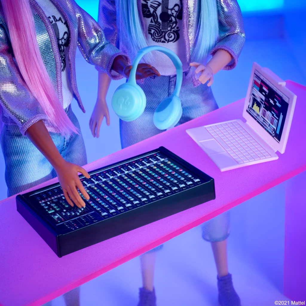 MUSIC PRODUCER BARBIE