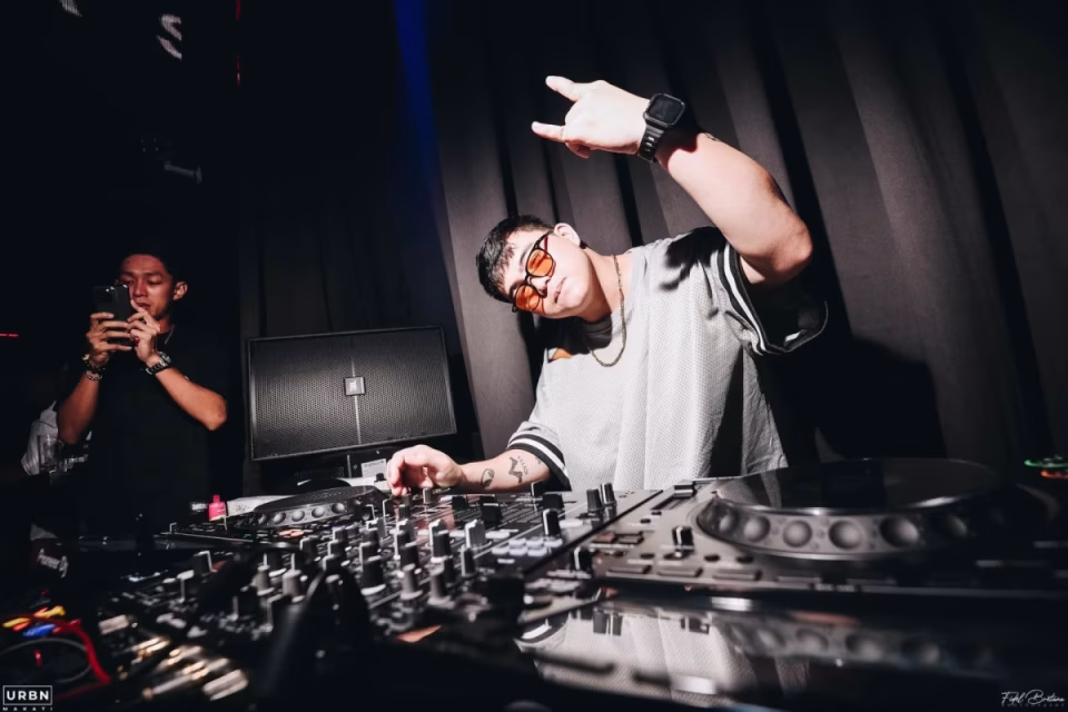 Hydro Manila, Hype Squad - Midnight Rebels