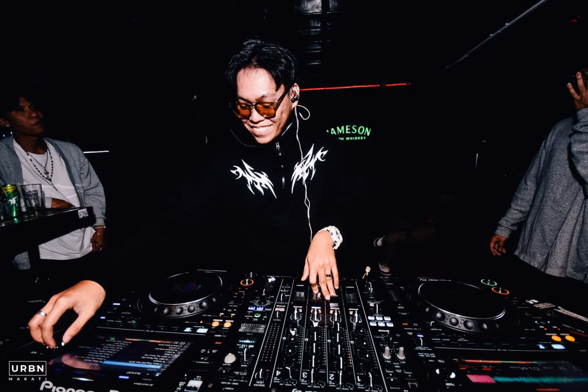 URBN MAKATI - MIDNIGHT REBELS